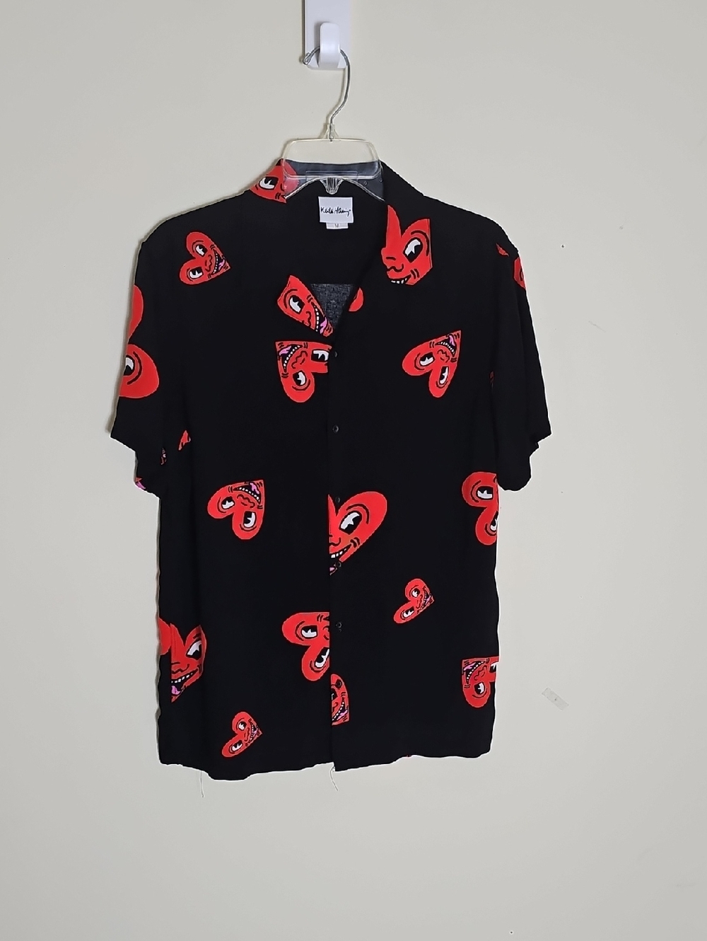 Keith Haring Casual Black Short-Sleeve Shirt with Red Smiling Heart Print Size M